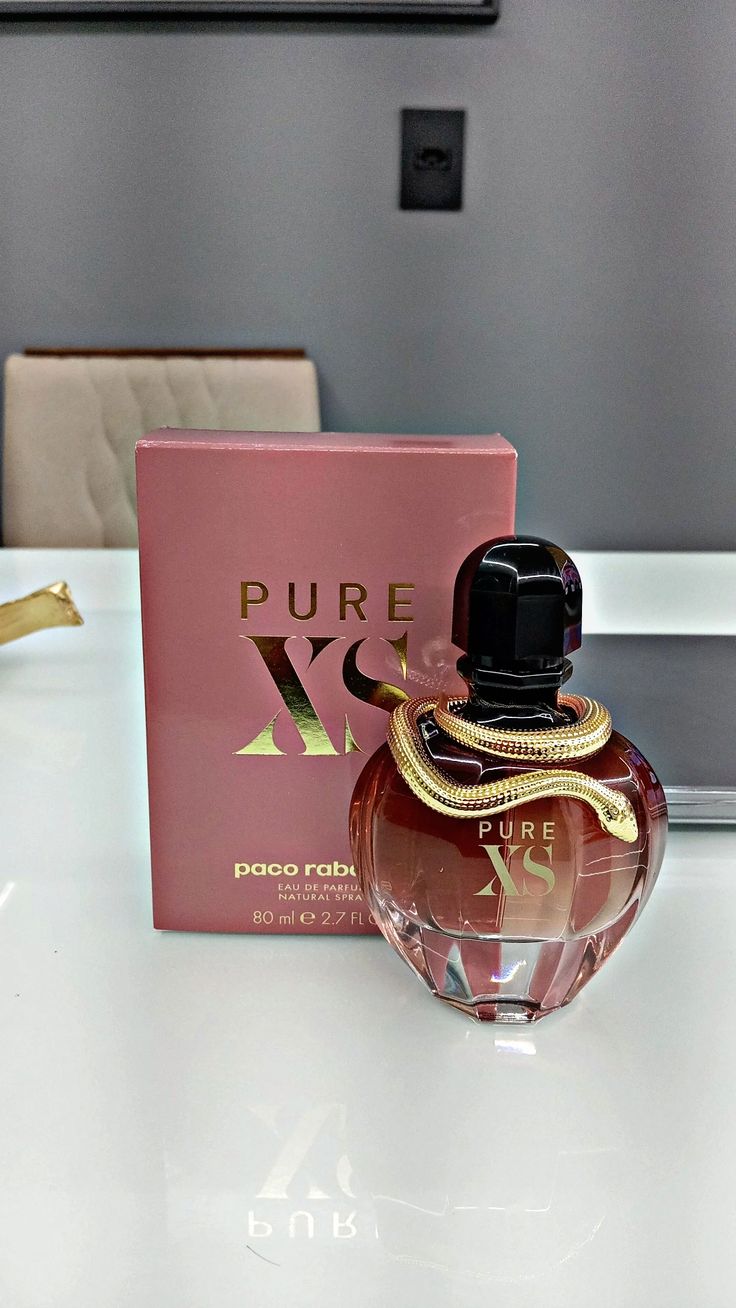 Woodny Collection – Eau de Parfum
Découvrez l’élégance et le raffinement avec Woodny Collection, une fragrance conçue pour ceux qui aiment se démarquer. Ce parfum allie des notes fraîches et boisées à une touche sensuelle et moderne, créant une signature