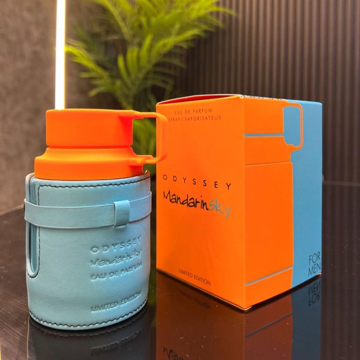Woodny Collection – Eau de Parfum
Découvrez l’élégance et le raffinement avec Woodny Collection, une fragrance conçue pour ceux qui aiment se démarquer. Ce parfum allie des notes fraîches et boisées à une touche sensuelle et moderne, créant une signature